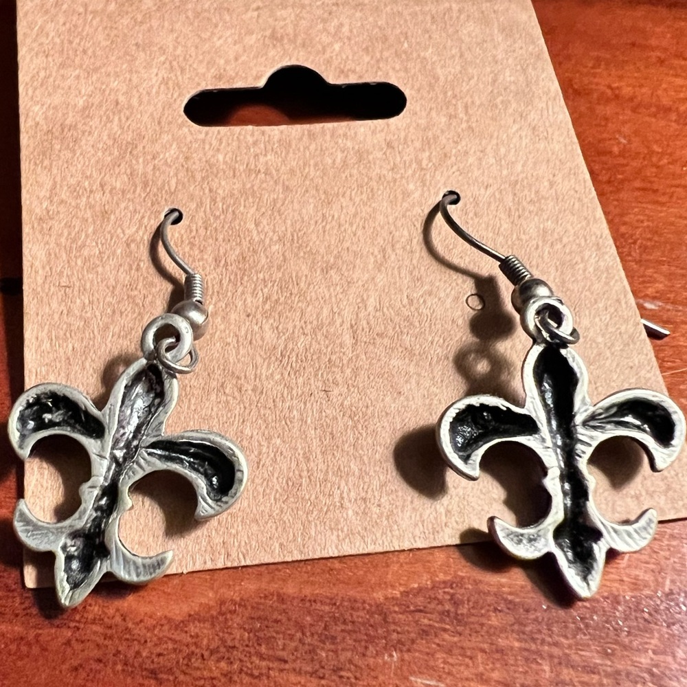Silver Fleur-de-Lis Earrings - Picture 3 of 3